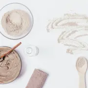 Activité enfants - On s'amuse avec la porcelaine froide !